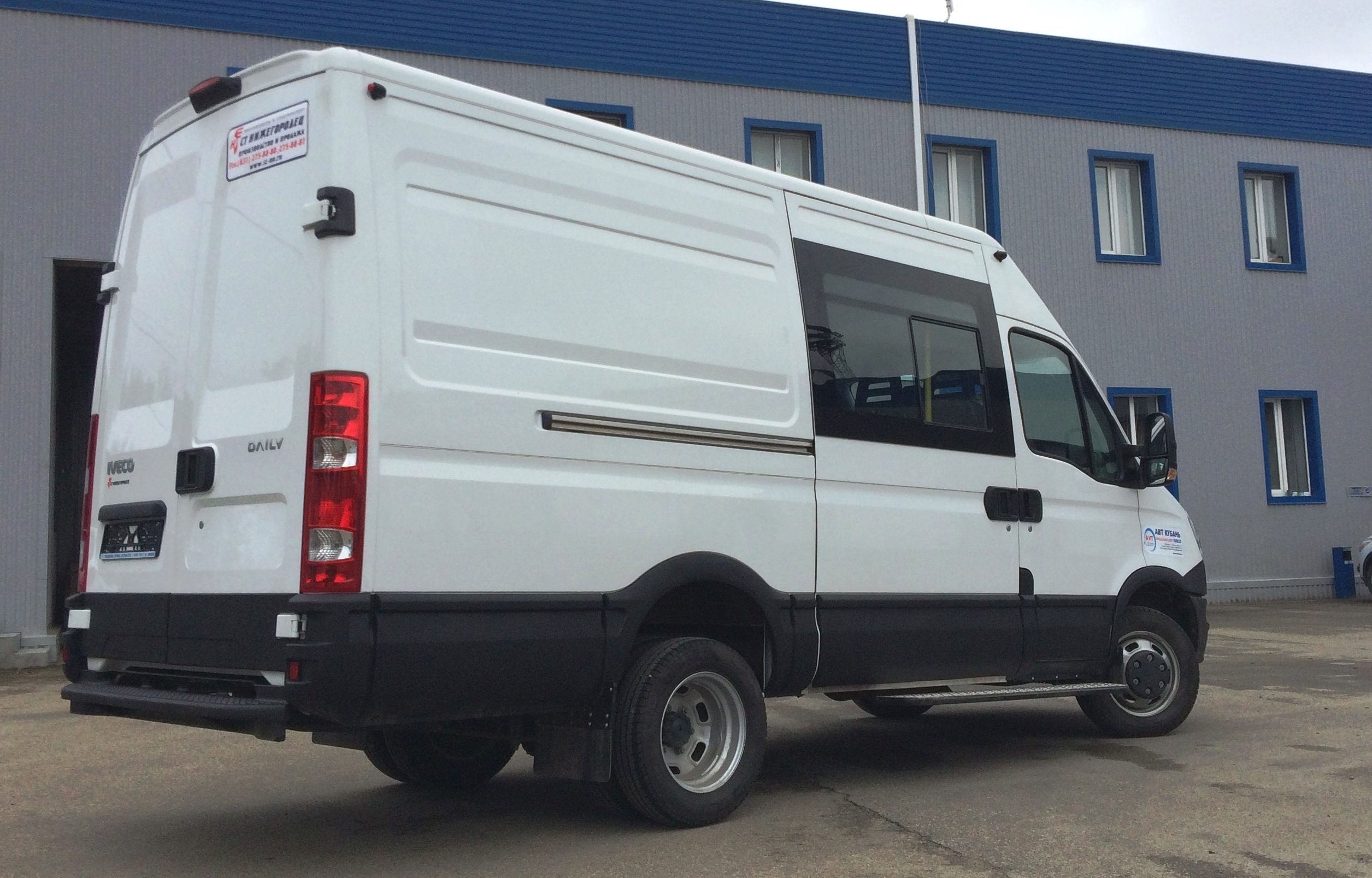 Грузопассажирский Iveco Daily 50C15 (4-6 ПАССАЖИРОВ, КАТЕГОРИЯ 